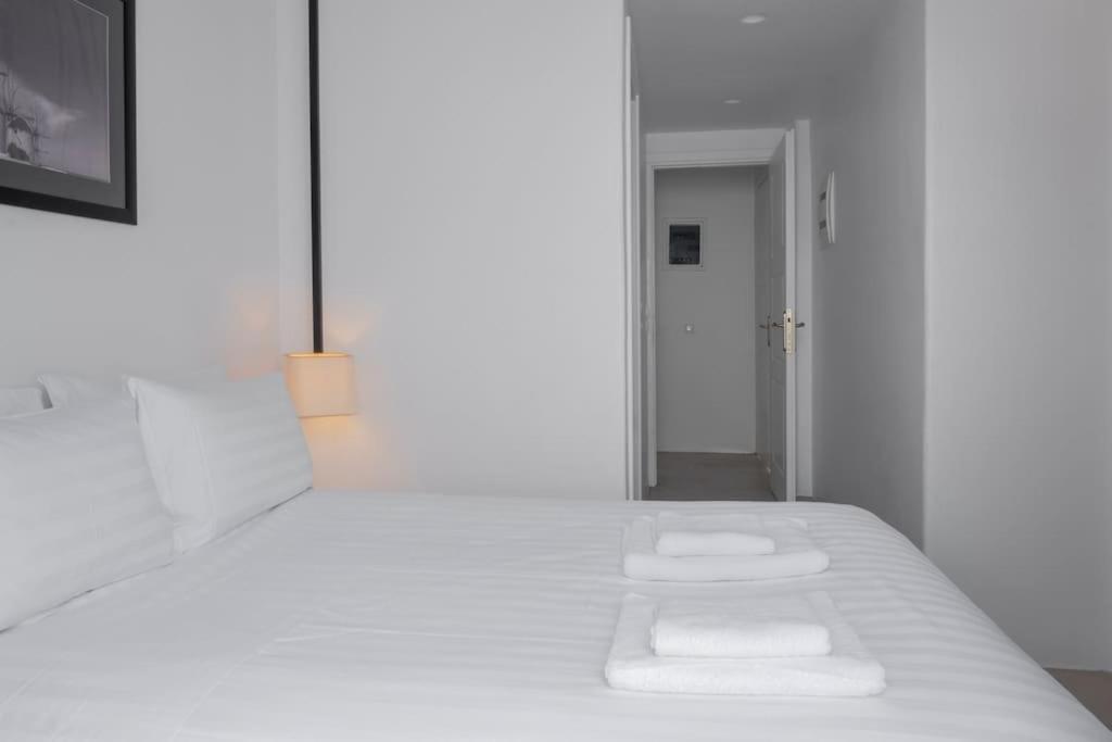 Luxury Apartment Center Of Mykonos Town - Sleeps 4 Eksteriør bilde